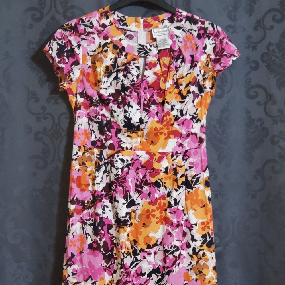 Karen Stevens dress. No flaws very good condition.